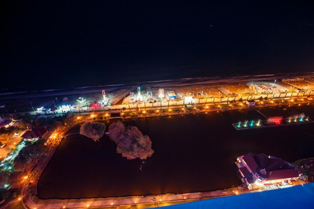 Panorama In Orbi Complex City Center Batumi Exterior photo